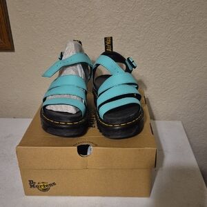 NWT Dr Martens Womens Peppermint Green 8